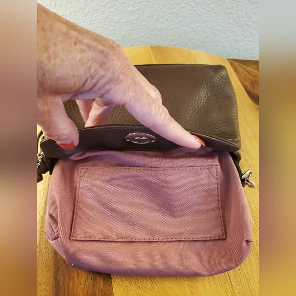 COACH TURN LOCK MINI BAG IN BROWN LEATHER IN GREAT CONDITION! - Picture 7 of 7